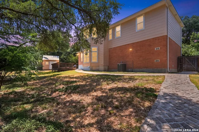 8730 Iliad Universal City, TX 78148