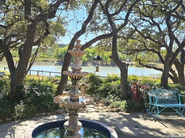 1676 Lake Dr Spring Branch, TX 78070