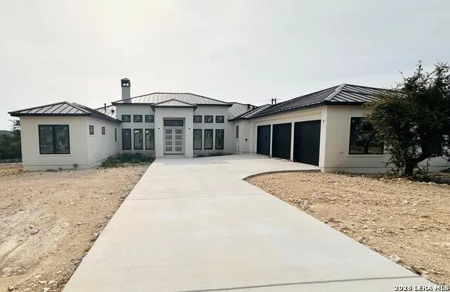 23028 CRAFTY RDG San Antonio, TX 78255