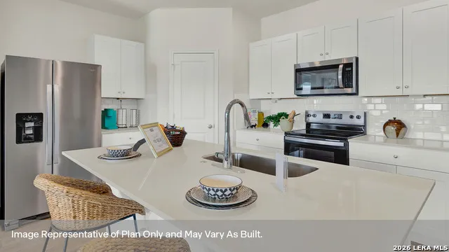 461 COTTONMOUTH LANE Seguin, TX 78155