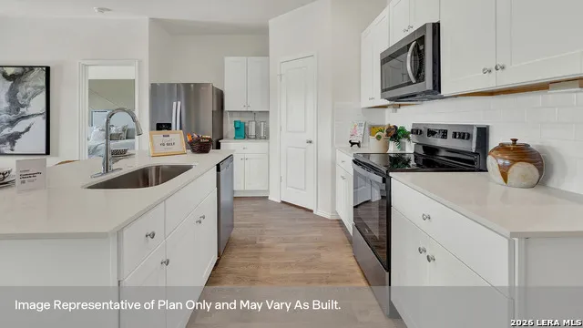 461 COTTONMOUTH LANE Seguin, TX 78155