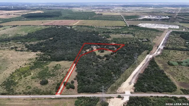 4025 Marion Rd Marion, TX 78124