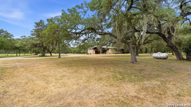 4025 Marion Rd Marion, TX 78124