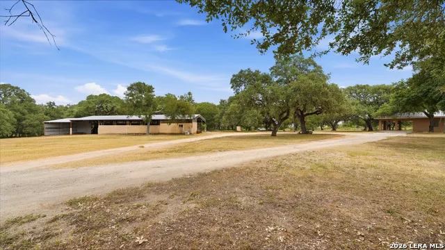 4025 Marion Rd Marion, TX 78124