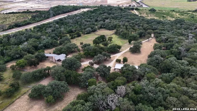 4025 Marion Rd Marion, TX 78124