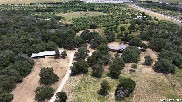 4025 Marion Rd Marion, TX 78124