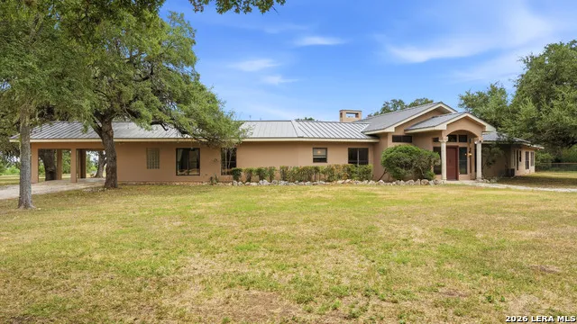 4025 Marion Rd Marion, TX 78124