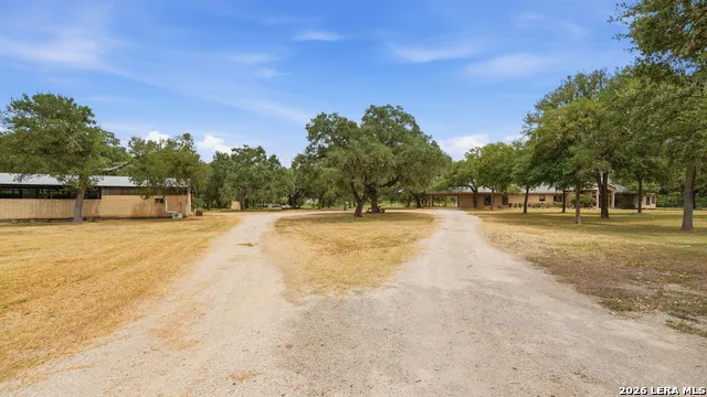 4025 Marion Rd Marion, TX 78124
