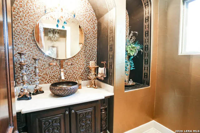 15530 Spur Clip Helotes, TX 78023