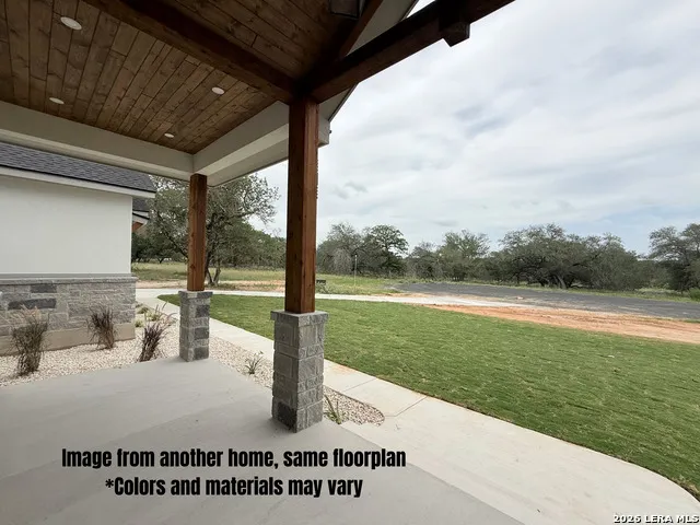 125 Timber Pl La Vernia, TX 78101