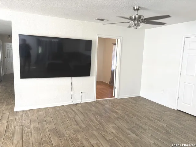 1501 AVENUE J Hondo, TX 78861