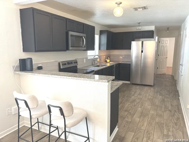 1501 AVENUE J Hondo, TX 78861