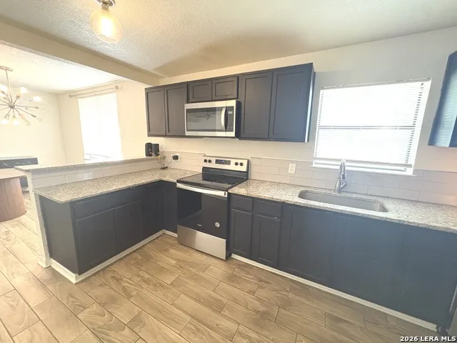1501 AVENUE J Hondo, TX 78861
