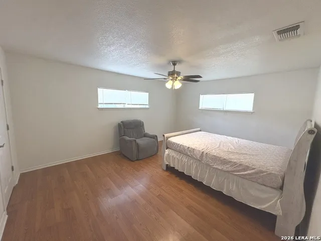 1501 AVENUE J Hondo, TX 78861