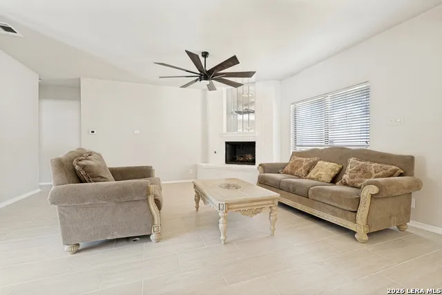 11919 CARAWAY CV San Antonio, TX 78213