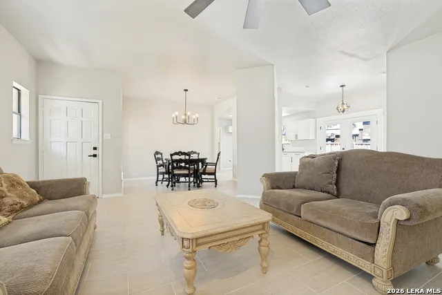 11919 CARAWAY CV San Antonio, TX 78213