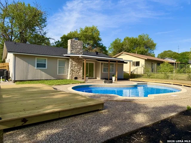 7701 LEAFY HOLLOW CT Live Oak, TX 78233