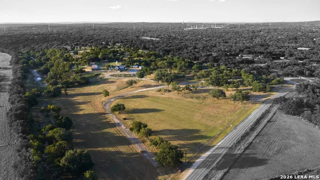 2825 W AMMANN RD Bulverde, TX 78163