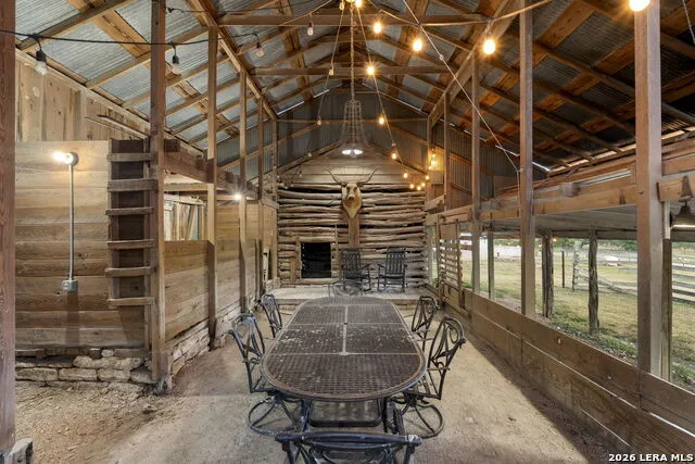 2825 W AMMANN RD Bulverde, TX 78163