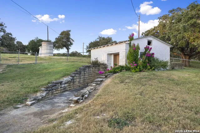 2825 W AMMANN RD Bulverde, TX 78163