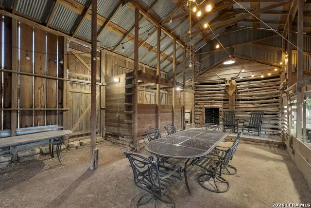 2825 W AMMANN RD Bulverde, TX 78163