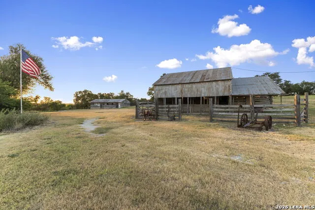 2825 W AMMANN RD Bulverde, TX 78163