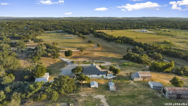 2825 W AMMANN RD Bulverde, TX 78163