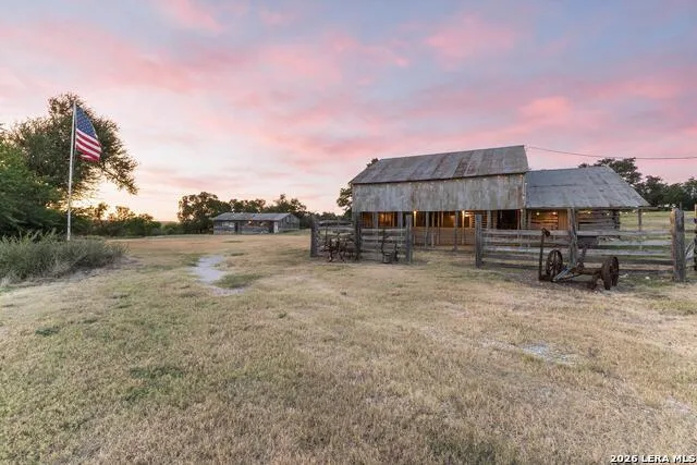 2825 W AMMANN RD Bulverde, TX 78163