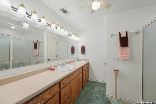 141 DREW LN Kerrville, TX 78028