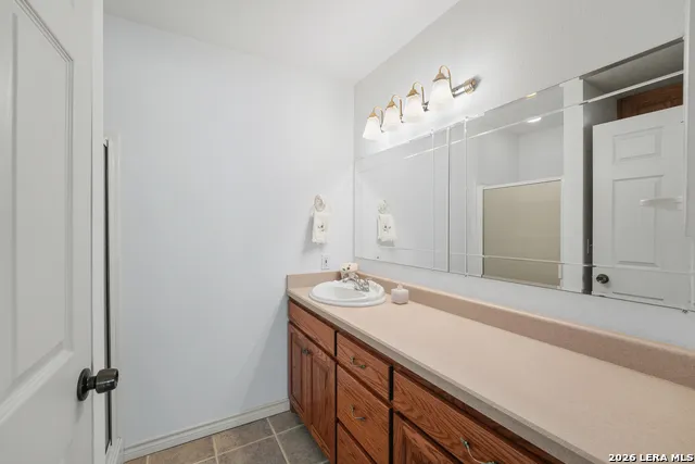 141 DREW LN Kerrville, TX 78028