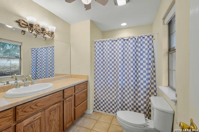 141 DREW LN Kerrville, TX 78028