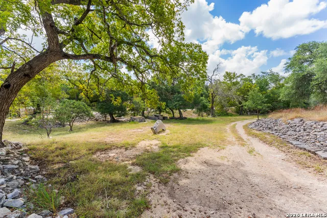 141 DREW LN Kerrville, TX 78028