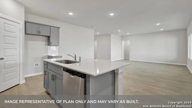 379 Gwenn Glade Cv Lockhart, TX 78644