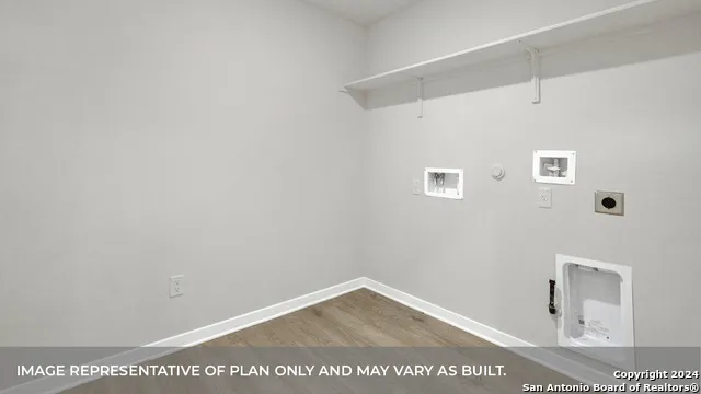 379 Gwenn Glade Cv Lockhart, TX 78644