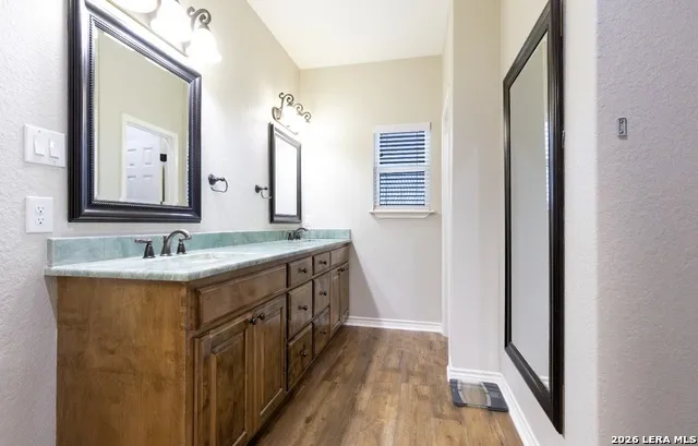2347 CRANE RD Pleasanton, TX 78064