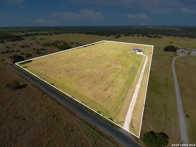 2347 CRANE RD Pleasanton, TX 78064