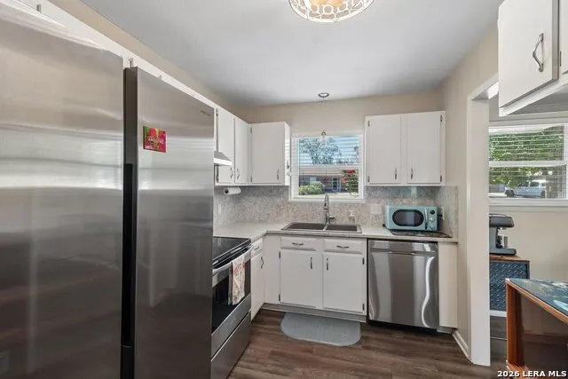 115 W Village Kerrville, TX 78028