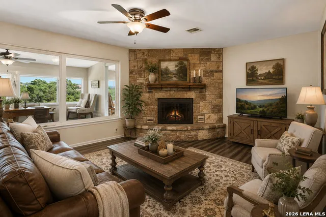 115 W Village Kerrville, TX 78028