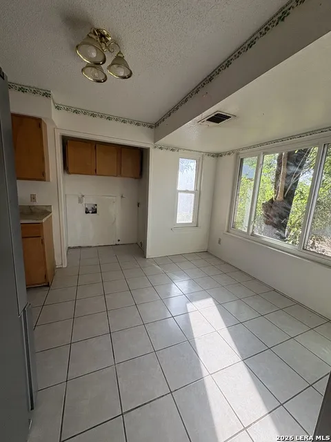 241 Duncan Carrizo Springs, TX 78834