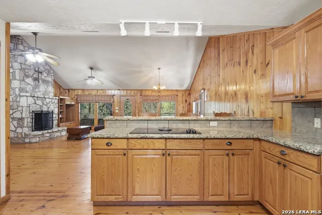 1399 RIVER RD Concan, TX 78838