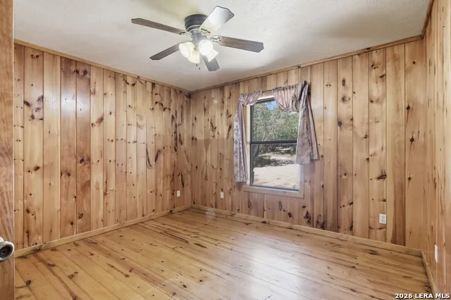 1399 RIVER RD Concan, TX 78838
