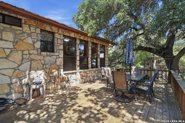 1399 RIVER RD Concan, TX 78838
