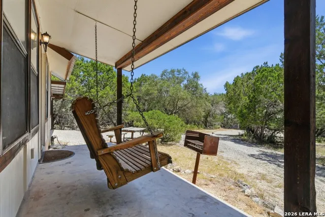 1399 RIVER RD Concan, TX 78838