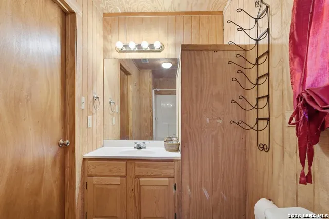 1399 RIVER RD Concan, TX 78838