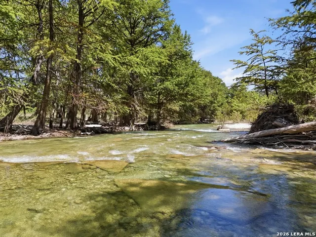 1399 RIVER RD Concan, TX 78838