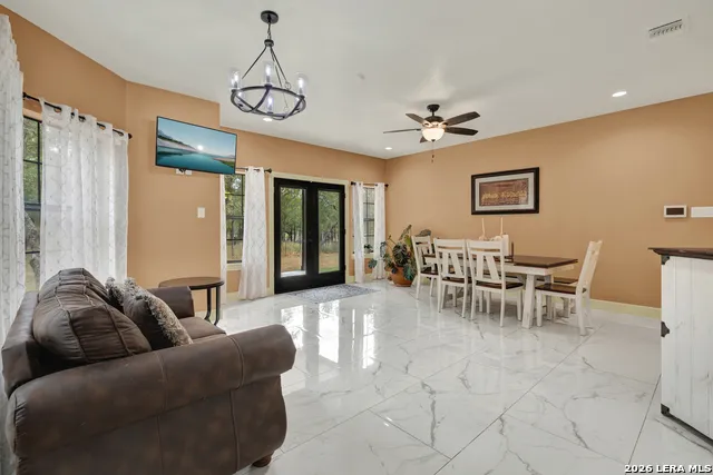 11192 Fm 466 Seguin, TX 78155