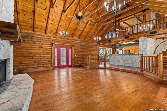 513 River View Dr. Bandera, TX 78003