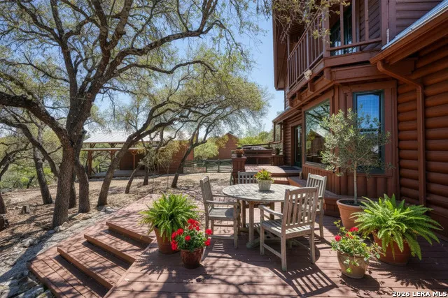 513 River View Dr. Bandera, TX 78003