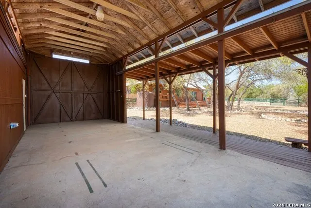 513 River View Dr. Bandera, TX 78003