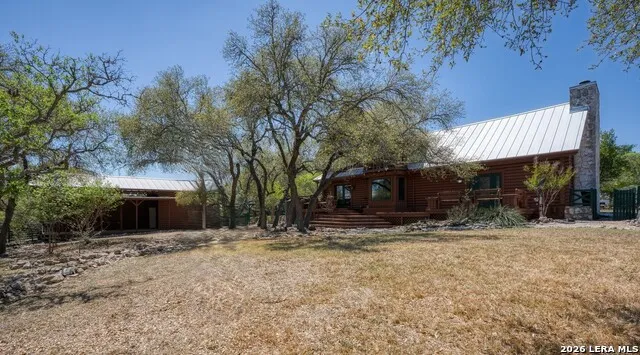 513 River View Dr. Bandera, TX 78003